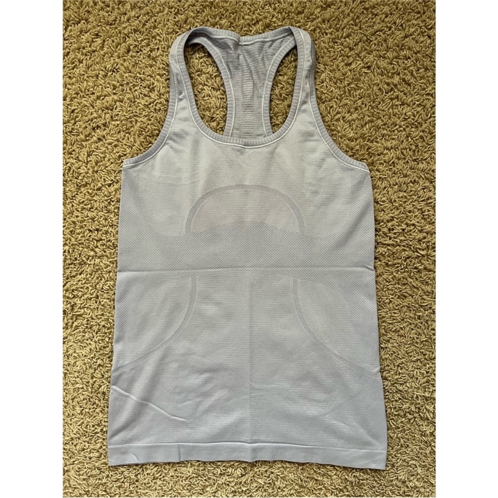 Lululemon tank size 8